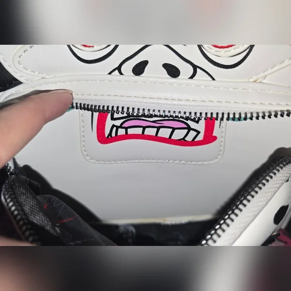 Disney Loungefly Cruella De Vil Backpack - Picture 10 of 16